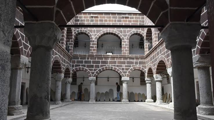 Hakkari Meydan Medresesi · Merkez · Hakkari · Türkiye · fotoğraf 3
